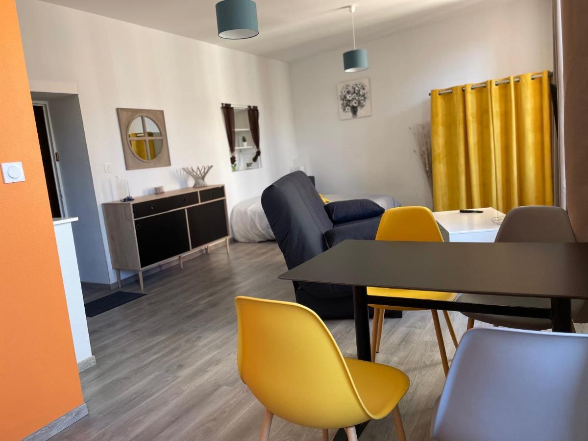Millau Superbe Studio 35M2 Centre Ville Calme Et Ajoure Exterior foto