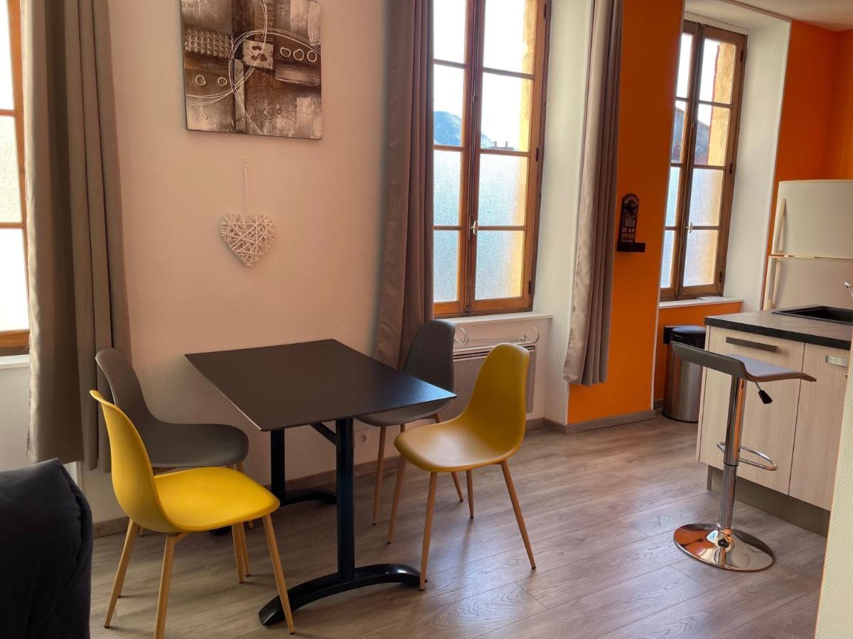 Millau Superbe Studio 35M2 Centre Ville Calme Et Ajoure Exterior foto